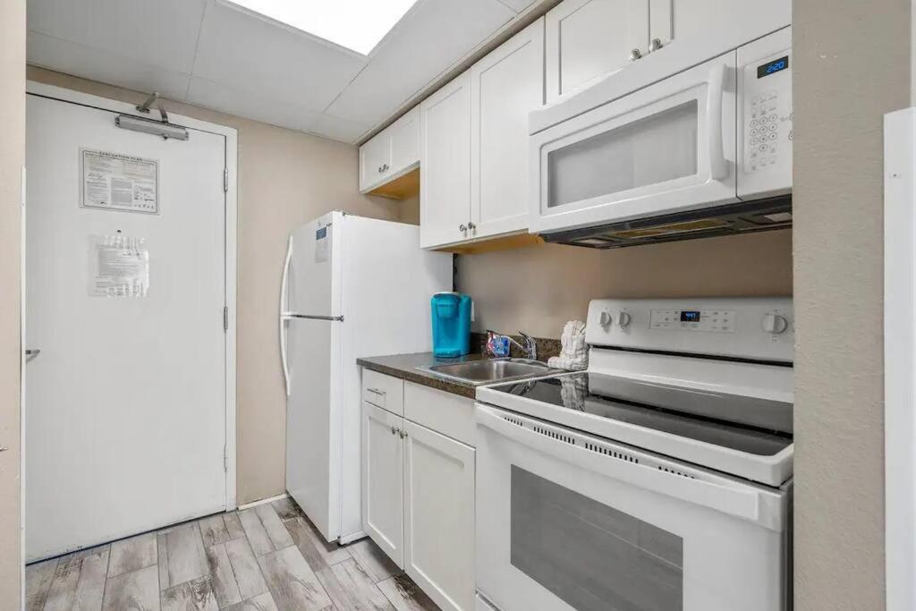 Relaxing Oceanview Suite With Full Kitchen In 306 Myrtle Beach Bagian luar foto